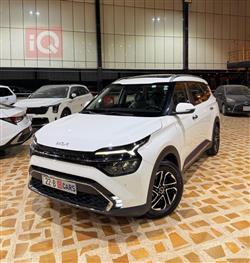 كيا كارينز